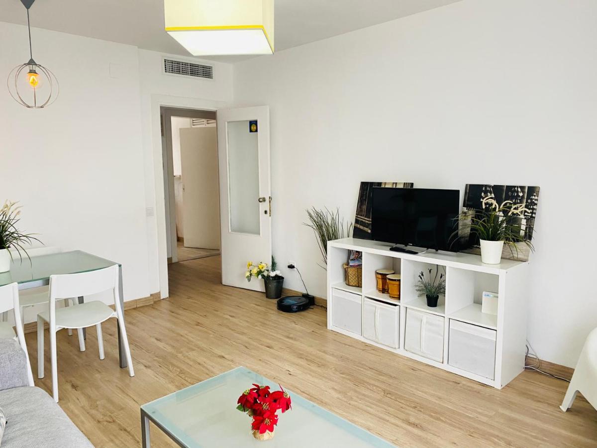 Apartament Betis A La Orilla Del Guadalquivir & Vistas A La Giralda Sewilla Zewnętrze zdjęcie