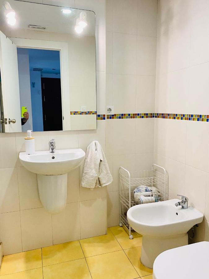 Apartament Betis A La Orilla Del Guadalquivir & Vistas A La Giralda Sewilla Zewnętrze zdjęcie