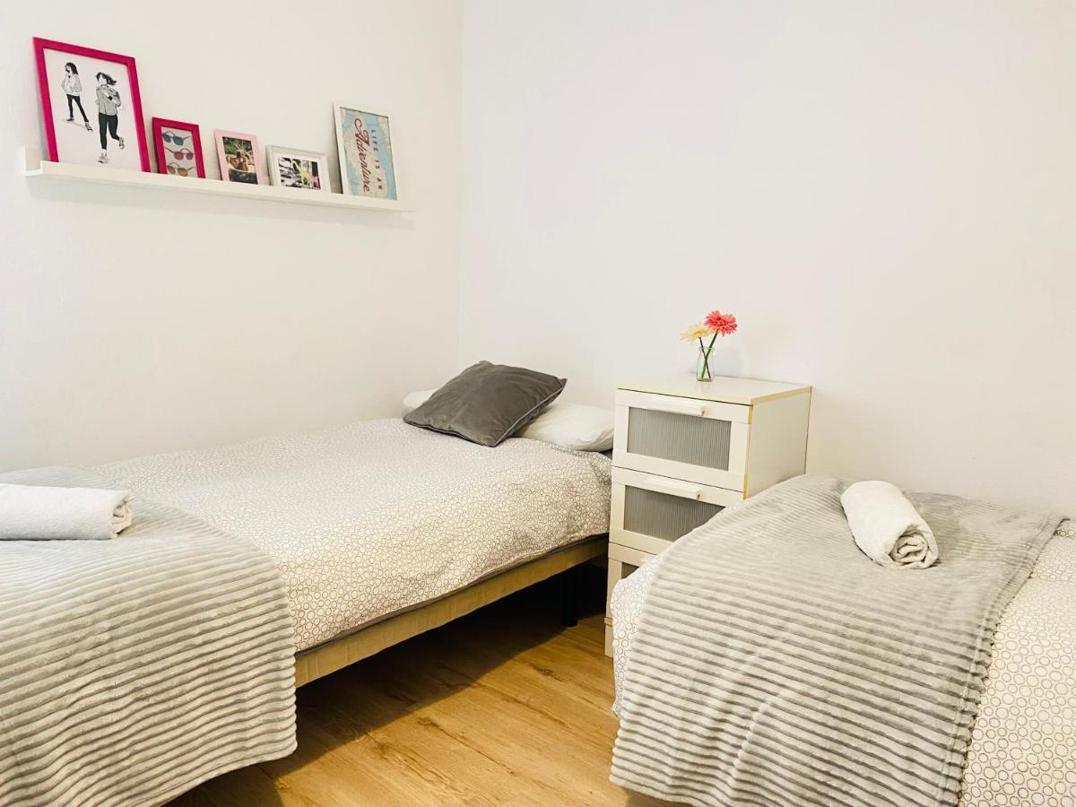 Apartament Betis A La Orilla Del Guadalquivir & Vistas A La Giralda Sewilla Zewnętrze zdjęcie