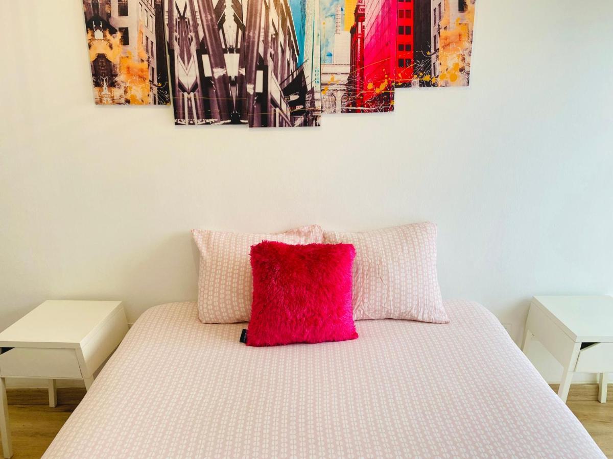 Apartament Betis A La Orilla Del Guadalquivir & Vistas A La Giralda Sewilla Zewnętrze zdjęcie