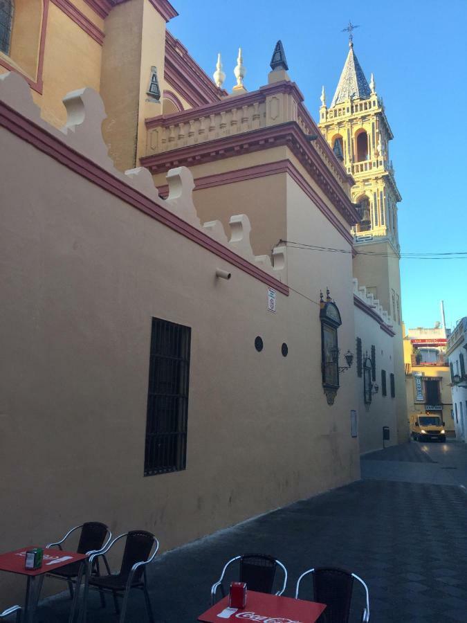 Apartament Betis A La Orilla Del Guadalquivir & Vistas A La Giralda Sewilla Zewnętrze zdjęcie